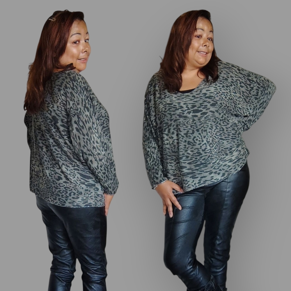 Women's 1X Grey Or olive green Leopard Print Top